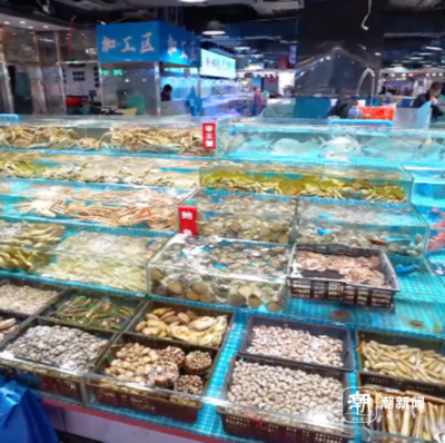 春节前海鲜市场 刚死的大澳龙200元一只，是否值得购买？